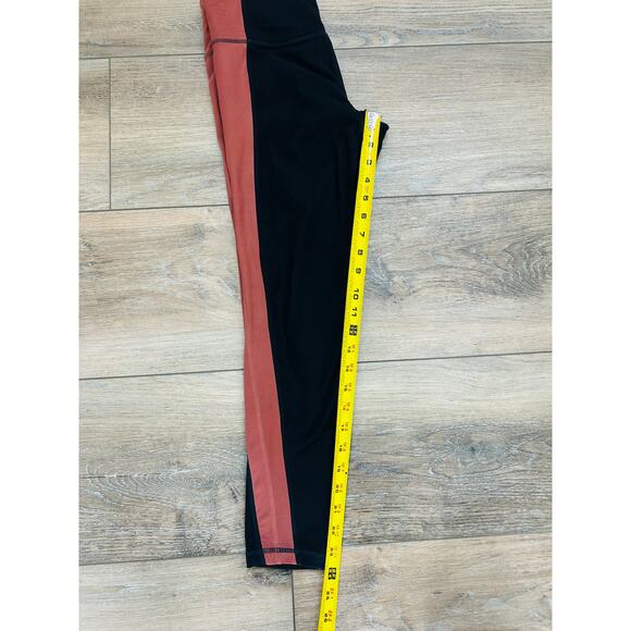 Athleta Salutation Colorblock Asym 7/8 Leggings Size Small Yoga Pants - Picture 6 of 9